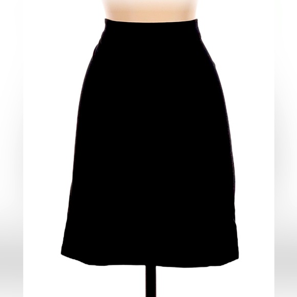 Sophie Max Dresses & Skirts - NWT/ Sophie Max
Size S Casual Skirt